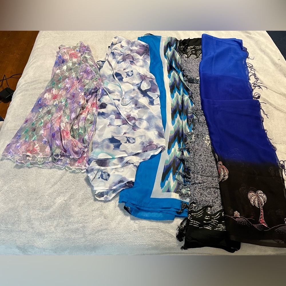 -***😀3 for $35./A bundle of 5 beautiful sheer beach/pool cover ups.